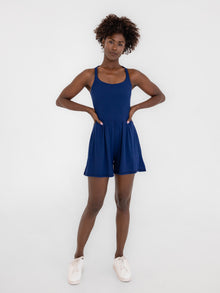 Rose is 5'9'' (S)