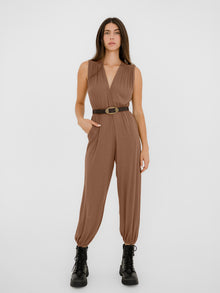 Domenique is 5'11'' (S)