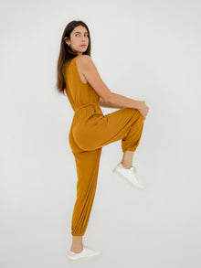 Domenique is 5'11' (S)