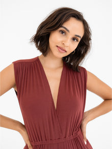Sofia is 5'9'' (S)
