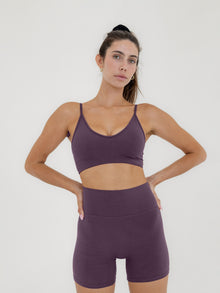 Domenique is 5'11''' (S)