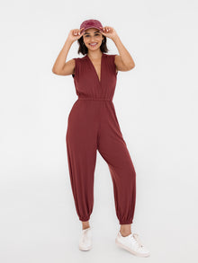 Sofia is 5'9'' (S)