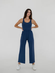 Domenique is 5'11'' (S)