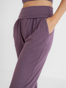 Genevive is 5'7'' (S)