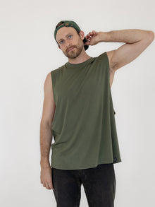 Ariel is 6'3'' (2X)