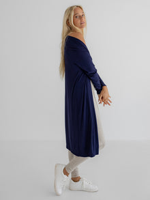 Genevive is 5'7'' (XS)