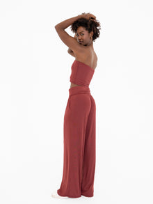 Rose is 5'9'' (S)