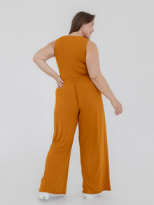 Venezia is 5'7'' (1X)