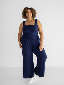 Larissa is 5'8'' (1X)