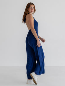 Kaylee is 5'8'' (S)