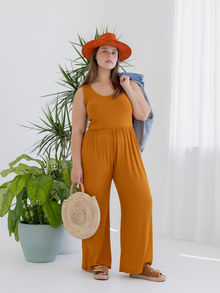 Venezia is 5'7'' (1X)