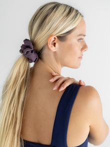 Flow Scrunchie, Ribbed Raisin
