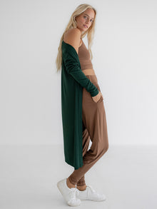 Genevive is 5'7'' (XS)