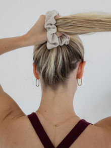 Flow Scrunchie, Ribbed Oatmeal