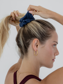 Flow Scrunchie, Ribbed Indigo