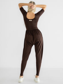 Genevive is 5'7'' (S)