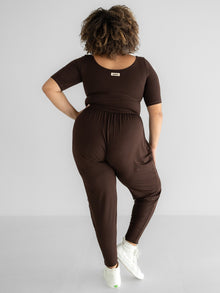 Larissa is 5'8'' (1X)